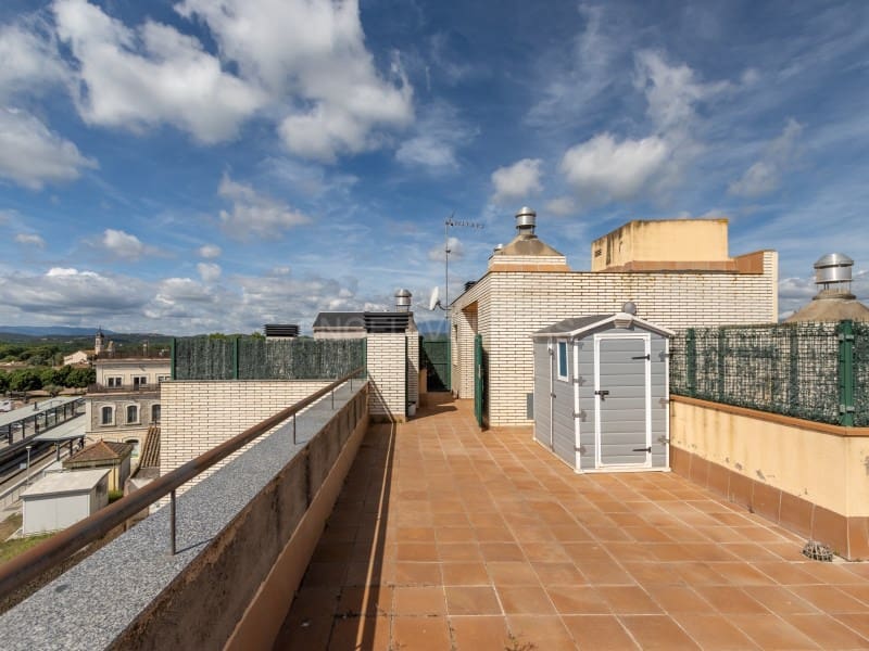 3 bedroom Flat for sale in Sils - € 225,000 (Ref: 9839286)