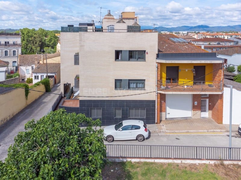 3 bedroom Flat for sale in Sils - € 225,000 (Ref: 9839286)