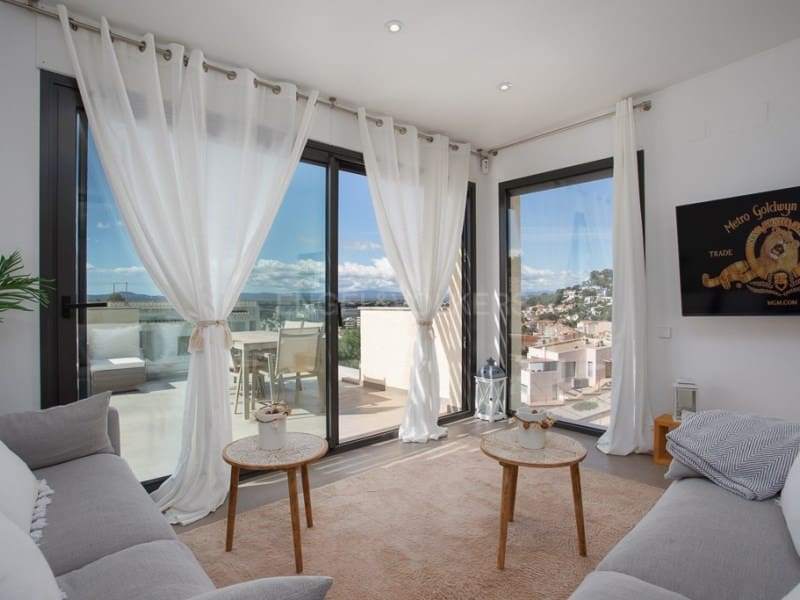 3 bedroom Villa for sale in L'Estartit with pool garage - € 585,000 (Ref: 9845322)