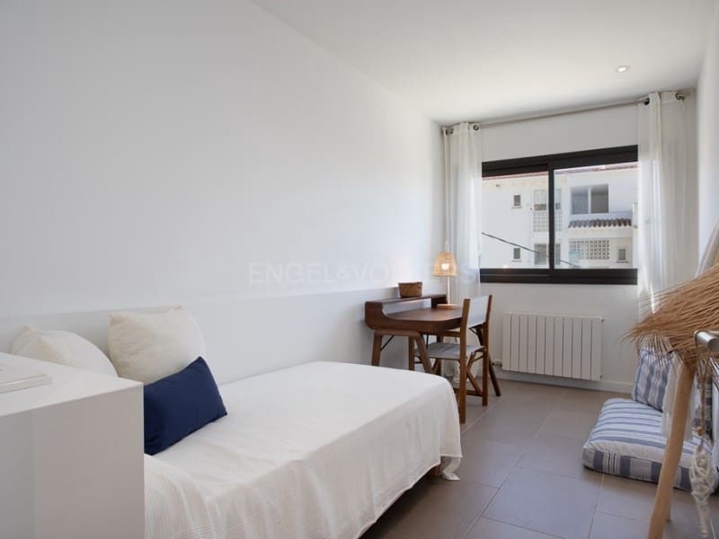 3 bedroom Villa for sale in L'Estartit with pool garage - € 585,000 (Ref: 9845322)