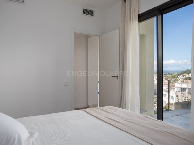 3 bedroom Villa for sale in L'Estartit with pool garage - € 585,000 (Ref: 9845322)