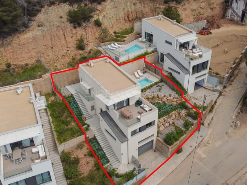 3 bedroom Villa for sale in L'Estartit with pool garage - € 585,000 (Ref: 9845322)