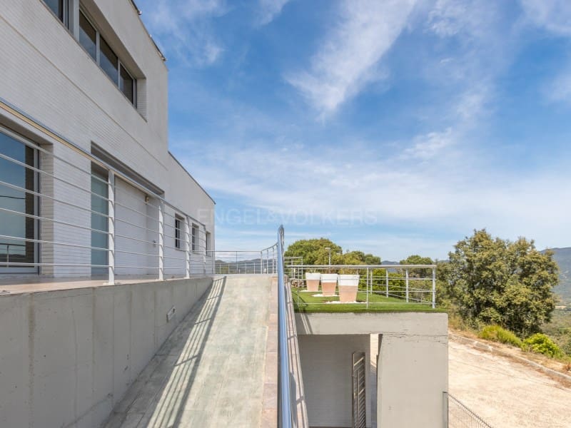 4 soveværelse Villa til salg i Lloret de Mar med garage - € 775.000 (Ref: 9845323)