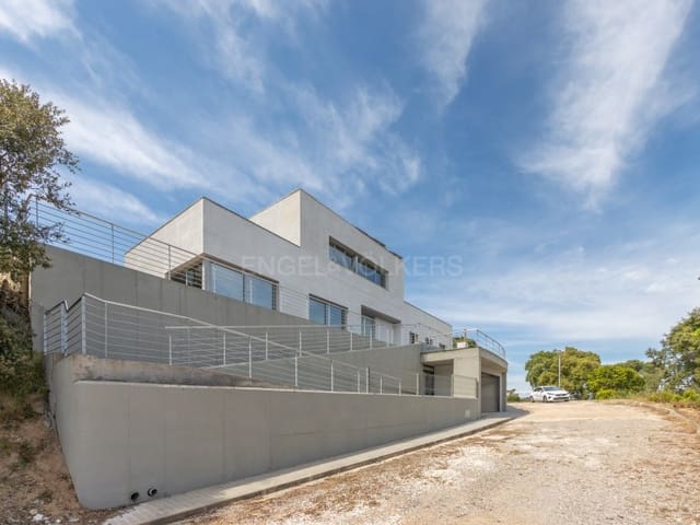 4 soveværelse Villa til salg i Serra Brava, Lloret de Mar med garage - € 775.000 (Ref: 9845323)