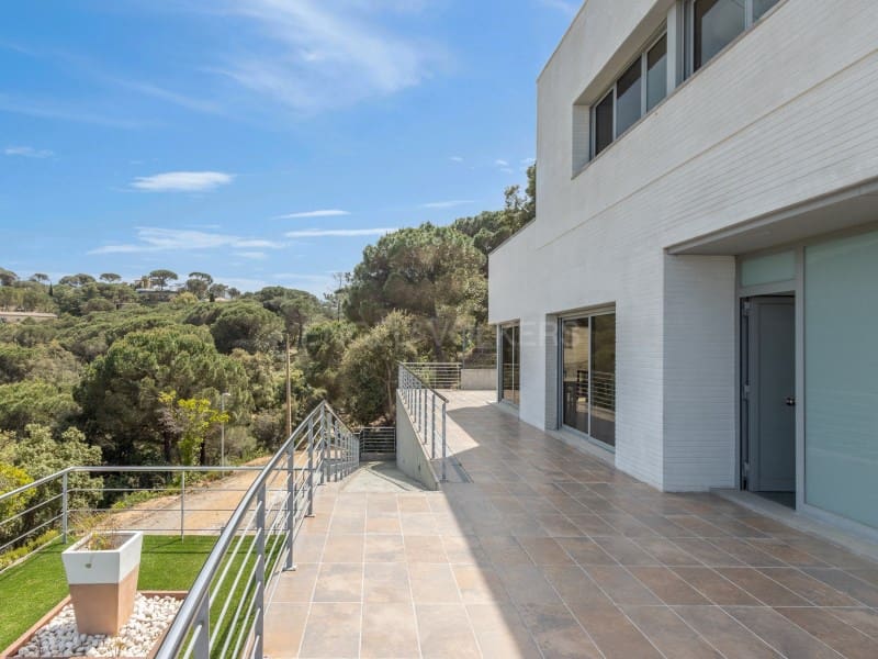 4 soveværelse Villa til salg i Lloret de Mar med garage - € 775.000 (Ref: 9845323)