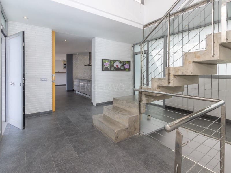 4 soveværelse Villa til salg i Lloret de Mar med garage - € 775.000 (Ref: 9845323)