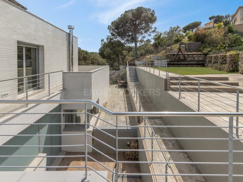 4 soveværelse Villa til salg i Lloret de Mar med garage - € 775.000 (Ref: 9845323)