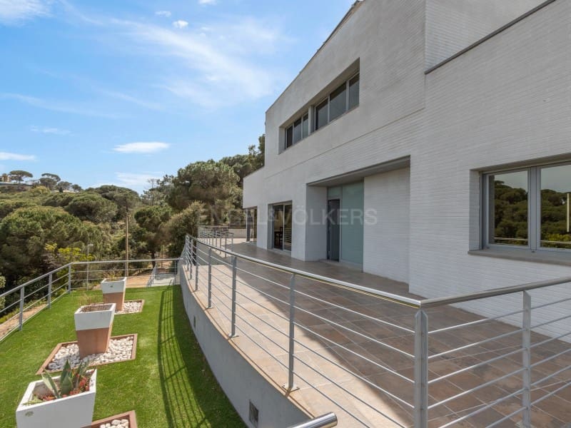 4 soveværelse Villa til salg i Lloret de Mar med garage - € 775.000 (Ref: 9845323)