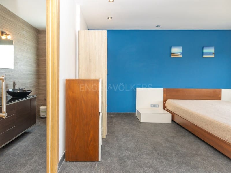 4 soveværelse Villa til salg i Lloret de Mar med garage - € 775.000 (Ref: 9845323)