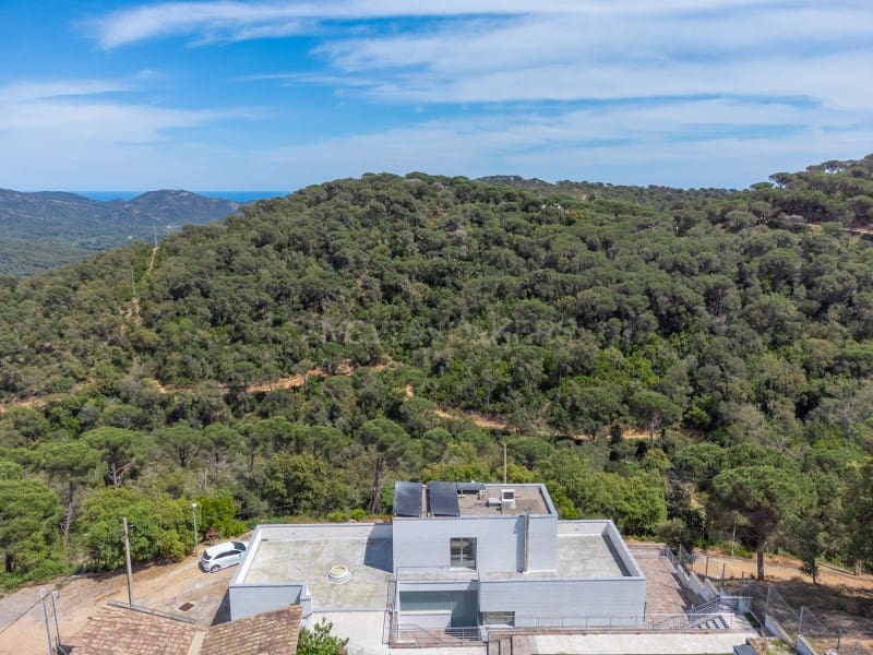 4 soveværelse Villa til salg i Lloret de Mar med garage - € 775.000 (Ref: 9845323)