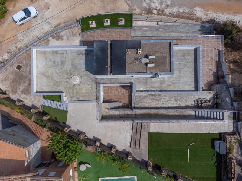 4 soveværelse Villa til salg i Lloret de Mar med garage - € 775.000 (Ref: 9845323)