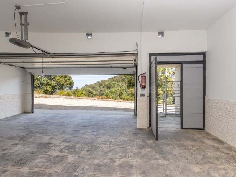 4 soveværelse Villa til salg i Lloret de Mar med garage - € 775.000 (Ref: 9845323)