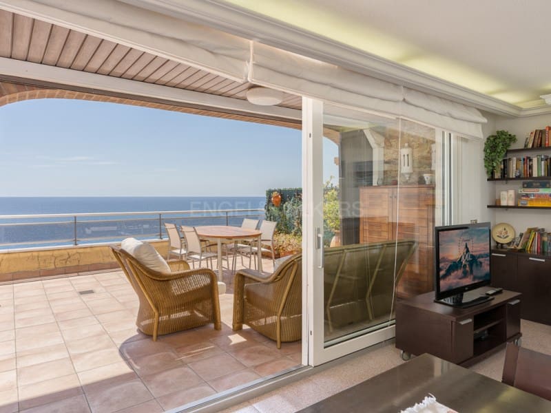 3 bedroom Apartment for sale in Palamos with garage - € 695,000 (Ref: 9861749)