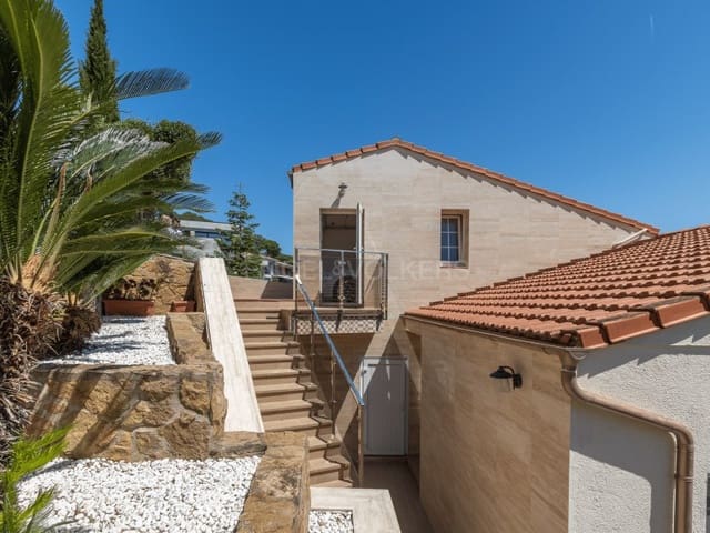 4 soveværelse Villa til salg i Blanes - € 1.295.000 (Ref: 9873168)