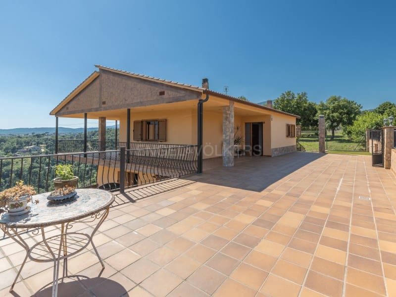 5 bedroom Villa for sale in Riells i Viabrea with pool garage - € 480,000 (Ref: 9875971)