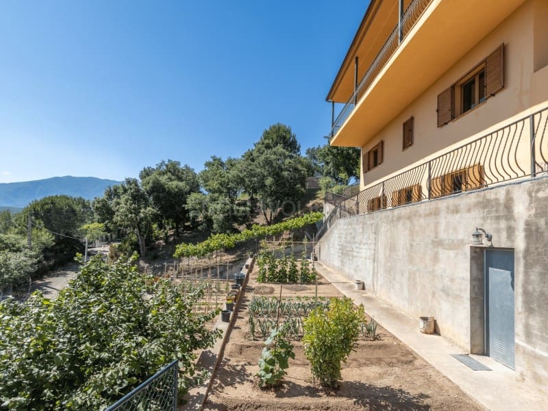 5 bedroom Villa for sale in Riells i Viabrea with pool garage - € 480,000 (Ref: 9875971)