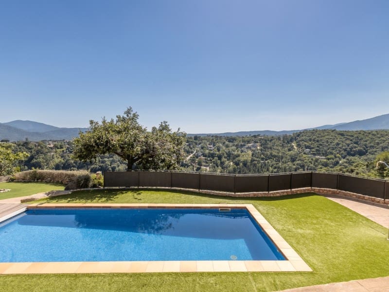 5 bedroom Villa for sale in Riells i Viabrea with pool garage - € 480,000 (Ref: 9875971)