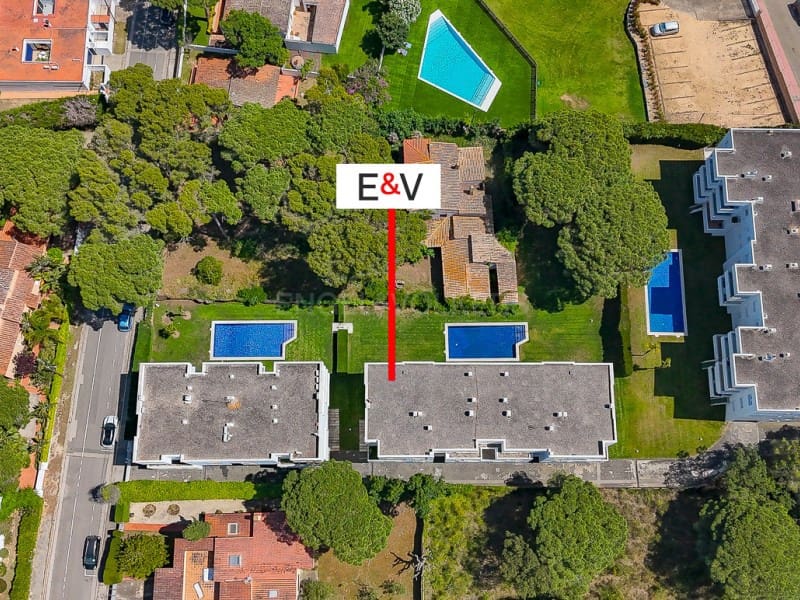 4 slaapkamer Appartement te koop in Palamos met garage - € 595.000 (Ref: 9887981)
