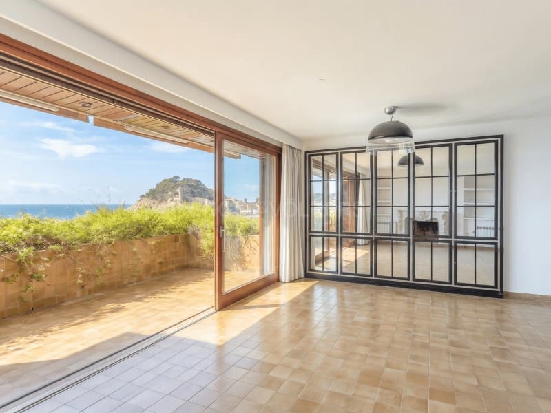 3 Zimmer Apartment zu verkaufen in Tossa de Mar mit Garage - 1.200.000 € (Ref: 9899381)