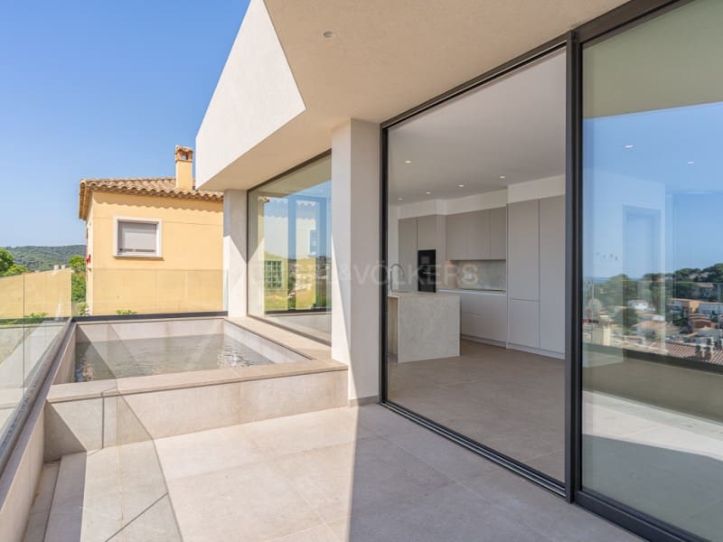 4 Zimmer Villa zu verkaufen in Sant Feliu de Guixols mit Pool Garage - 1.300.000 € (Ref: 9900418)