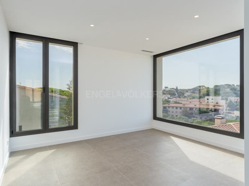 4 Zimmer Villa zu verkaufen in Sant Feliu de Guixols mit Pool Garage - 1.300.000 € (Ref: 9900418)