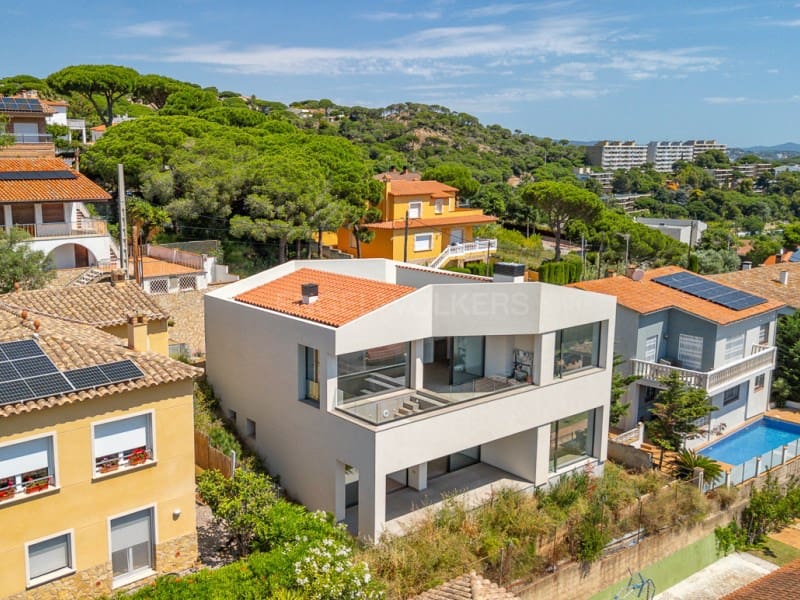 4 Zimmer Villa zu verkaufen in Sant Feliu de Guixols mit Pool Garage - 1.300.000 € (Ref: 9900418)