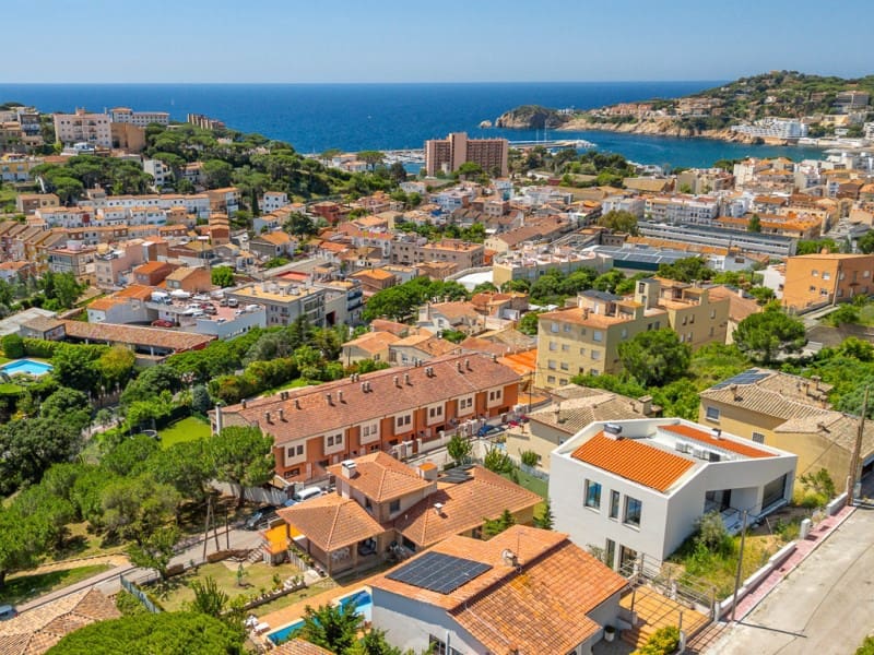 4 Zimmer Villa zu verkaufen in Sant Feliu de Guixols mit Pool Garage - 1.300.000 € (Ref: 9900418)