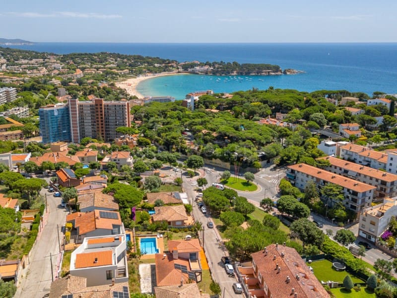 4 Zimmer Villa zu verkaufen in Sant Feliu de Guixols mit Pool Garage - 1.300.000 € (Ref: 9900418)