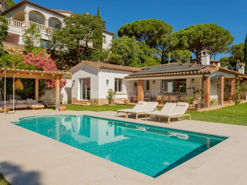 4 quarto Moradia para venda em Santa Cristina d'Aro com piscina garagem - 1 250 000 € (Ref: 9906935)