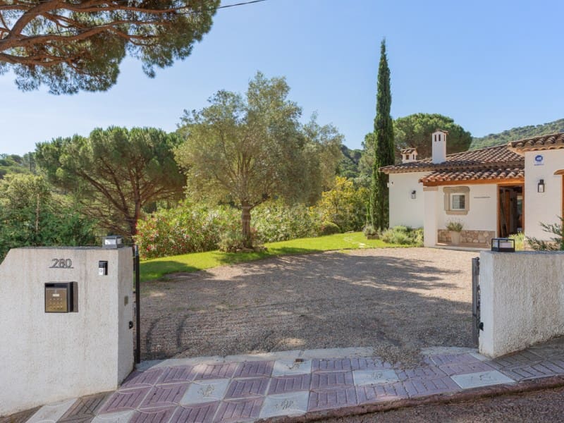4 quarto Moradia para venda em Santa Cristina d'Aro com piscina garagem - 1 250 000 € (Ref: 9906935)