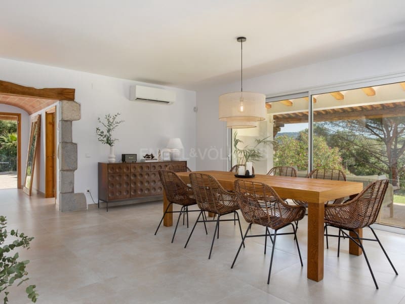 4 quarto Moradia para venda em Santa Cristina d'Aro com piscina garagem - 1 250 000 € (Ref: 9906935)
