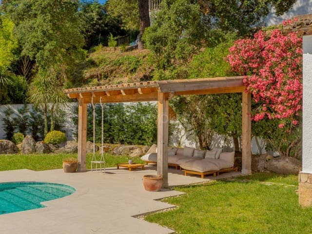 4 quarto Moradia para venda em Santa Cristina d'Aro com piscina garagem - 1 250 000 € (Ref: 9906935)