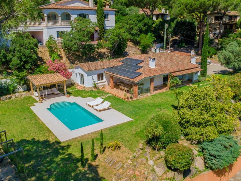 4 quarto Moradia para venda em Santa Cristina d'Aro com piscina garagem - 1 250 000 € (Ref: 9906935)
