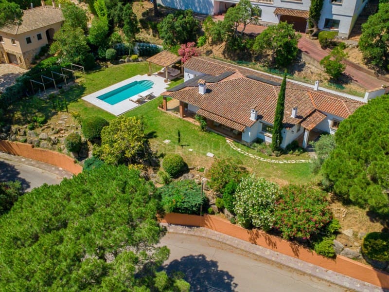 4 quarto Moradia para venda em Santa Cristina d'Aro com piscina garagem - 1 250 000 € (Ref: 9906935)