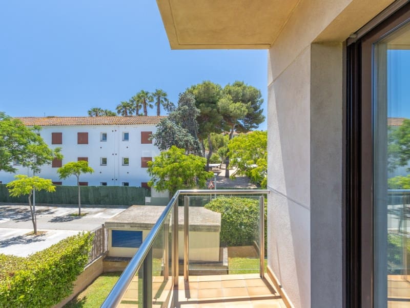 3 slaapkamer Appartement te koop in Platja d'Aro met zwembad garage - € 465.000 (Ref: 9910526)