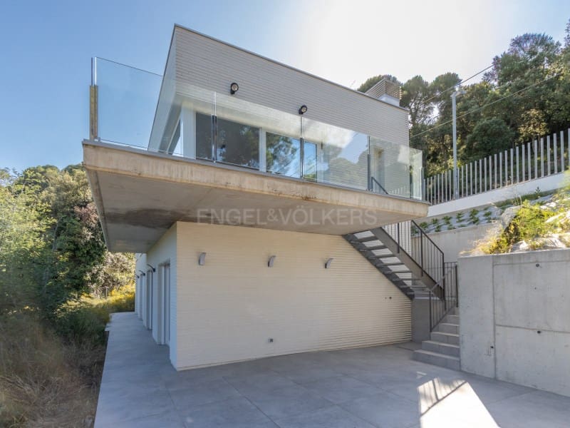 4 chambre Villa/Maison à vendre à Lloret de Mar - 679 000 € (Ref: 9916572)