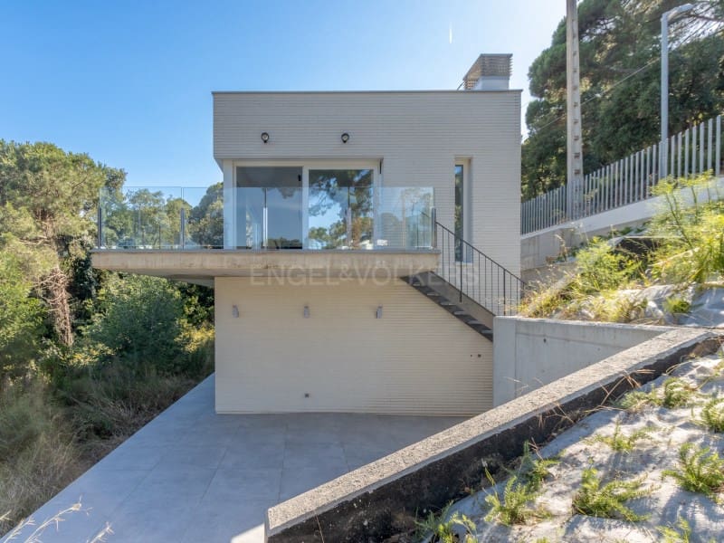 4 chambre Villa/Maison à vendre à Lloret de Mar - 679 000 € (Ref: 9916572)