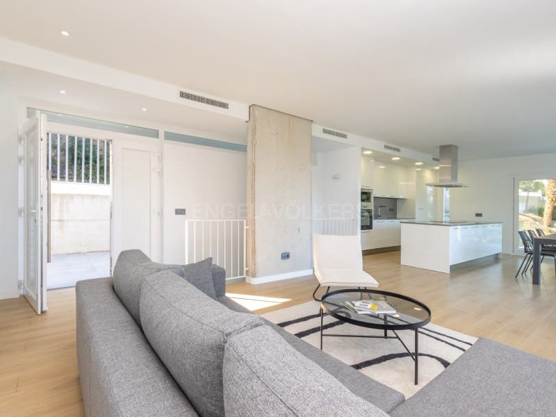 4 chambre Villa/Maison à vendre à Lloret de Mar - 679 000 € (Ref: 9916572)