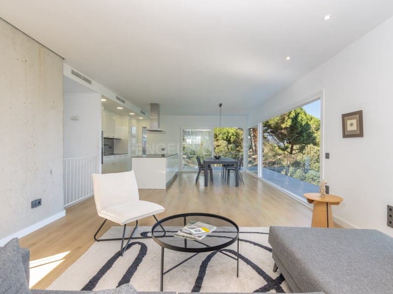 4 chambre Villa/Maison à vendre à Lloret de Mar - 679 000 € (Ref: 9916572)