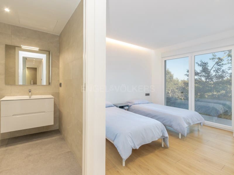 4 chambre Villa/Maison à vendre à Lloret de Mar - 679 000 € (Ref: 9916572)