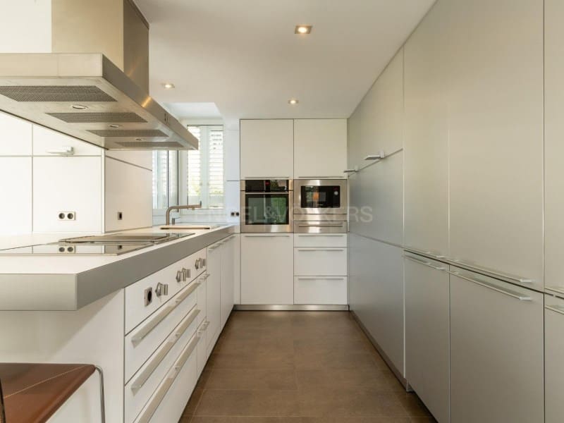 4 bedroom Flat for sale in Blanes with garage - € 985,000 (Ref: 9927062)