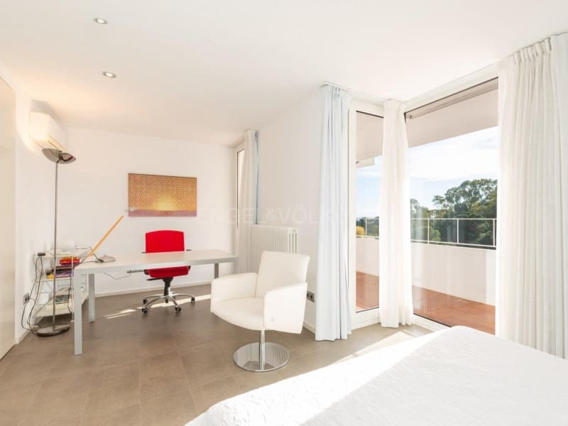 4 bedroom Flat for sale in Blanes with garage - € 985,000 (Ref: 9927062)