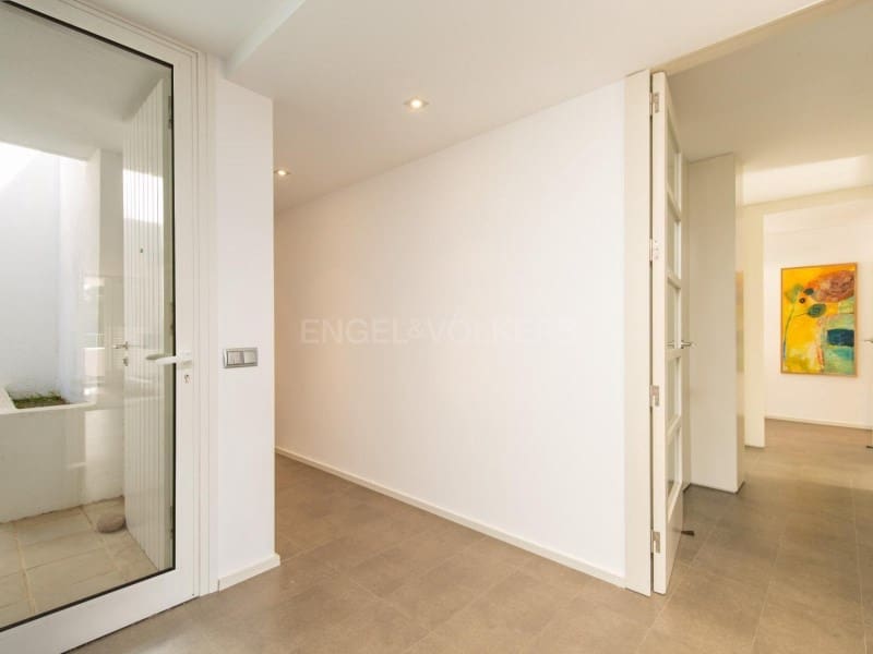 4 bedroom Flat for sale in Blanes with garage - € 985,000 (Ref: 9927062)