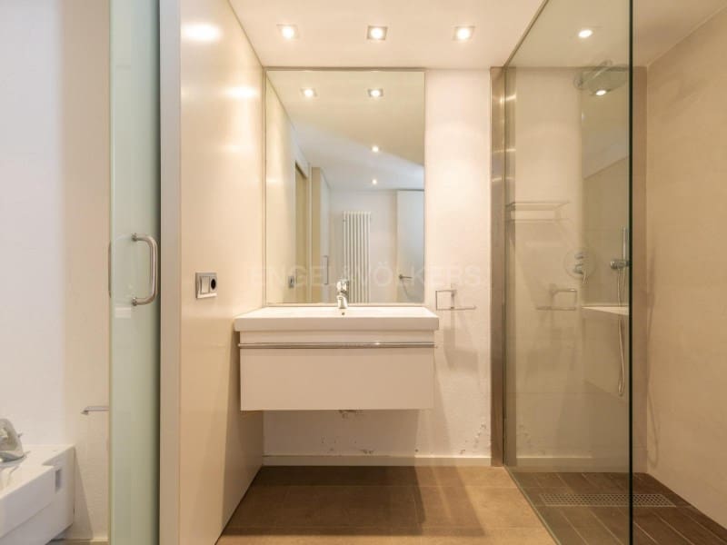 4 bedroom Flat for sale in Blanes with garage - € 985,000 (Ref: 9927062)