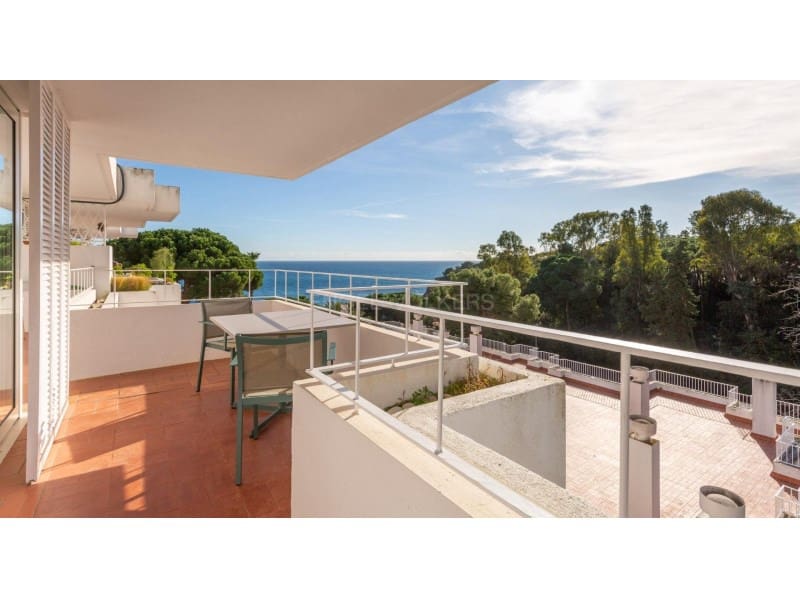 4 bedroom Flat for sale in Blanes with garage - € 985,000 (Ref: 9927062)
