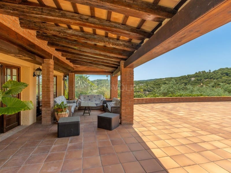 4 bedroom Villa for sale in Santa Cristina d'Aro with pool garage - € 749,000 (Ref: 9929063)