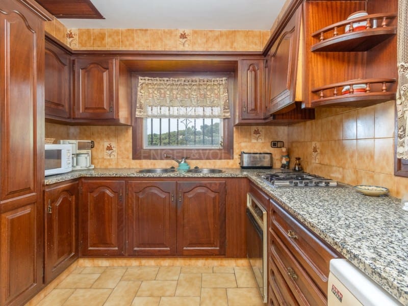 4 bedroom Villa for sale in Santa Cristina d'Aro with pool garage - € 749,000 (Ref: 9929063)