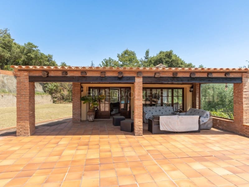 4 bedroom Villa for sale in Santa Cristina d'Aro with pool garage - € 749,000 (Ref: 9929063)