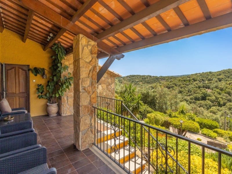 4 bedroom Villa for sale in Santa Cristina d'Aro with pool garage - € 749,000 (Ref: 9929063)