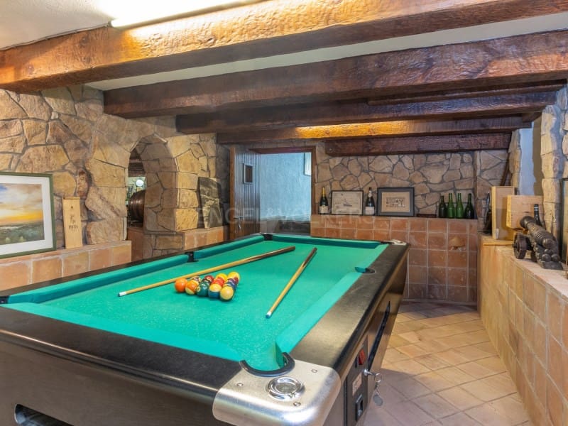 4 bedroom Villa for sale in Santa Cristina d'Aro with pool garage - € 749,000 (Ref: 9929063)